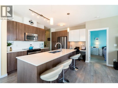 617 SMITH Avenue | Coquitlam British Columbia | Slide Image Seven