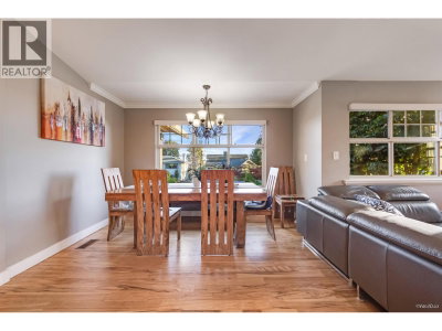 2245 GALE Avenue | Coquitlam British Columbia | Slide Image Twelve