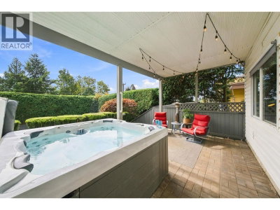 3950 SPARROW Lane | North Vancouver British Columbia | Slide Image Thirty-two