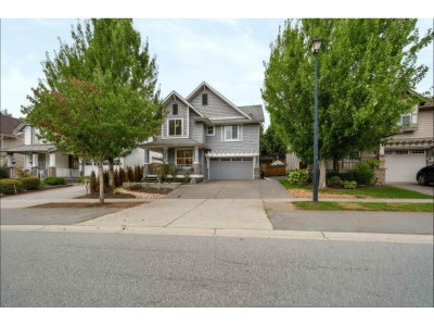 2293 MERLOT Boulevard | Abbotsford British Columbia | Slide Image Three