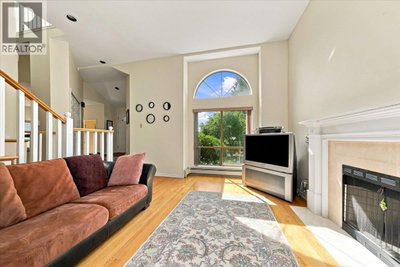 1523 LAWSON Avenue | West Vancouver British Columbia | Slide Image Five