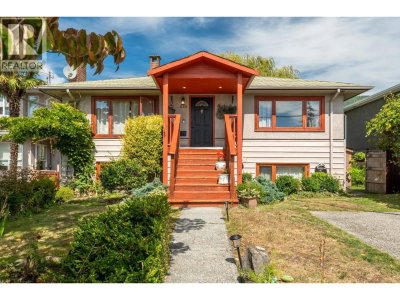 430 KINGS Road | North Vancouver British Columbia | Slide Image One