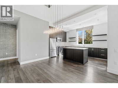 550 SEABORNE Place | Port Coquitlam British Columbia | Slide Image Six