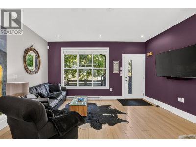 13260 236 Street | Maple Ridge British Columbia | Slide Image Thirteen