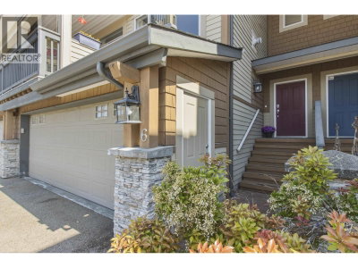 1024 GLACIER VIEW Drive | Squamish British Columbia | Slide Image Two