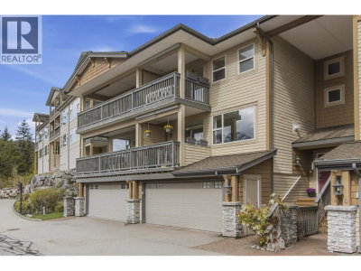 1024 GLACIER VIEW Drive | Squamish British Columbia | Slide Image Three