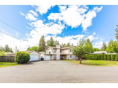 20554 43A Avenue | Langley British Columbia | Slide Image Two