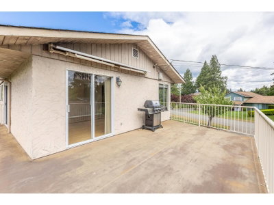 20554 43A Avenue | Langley British Columbia | Slide Image Twenty-seven