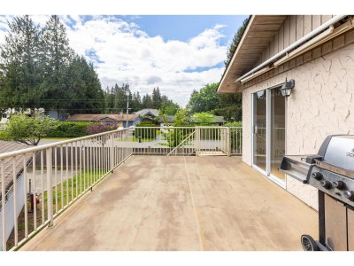 20554 43A Avenue | Langley British Columbia | Slide Image Twenty-eight