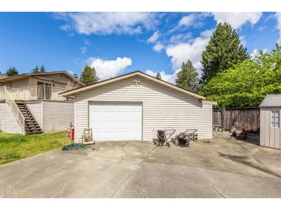20554 43A Avenue | Langley British Columbia | Slide Image Thirty-seven