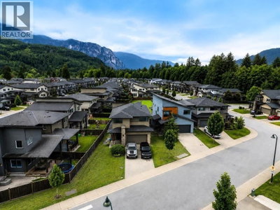39340 FALCON Crescent | Squamish British Columbia | Slide Image Twenty-eight