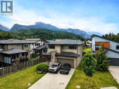 39340 FALCON Crescent | Squamish British Columbia | Slide Image Twenty-nine