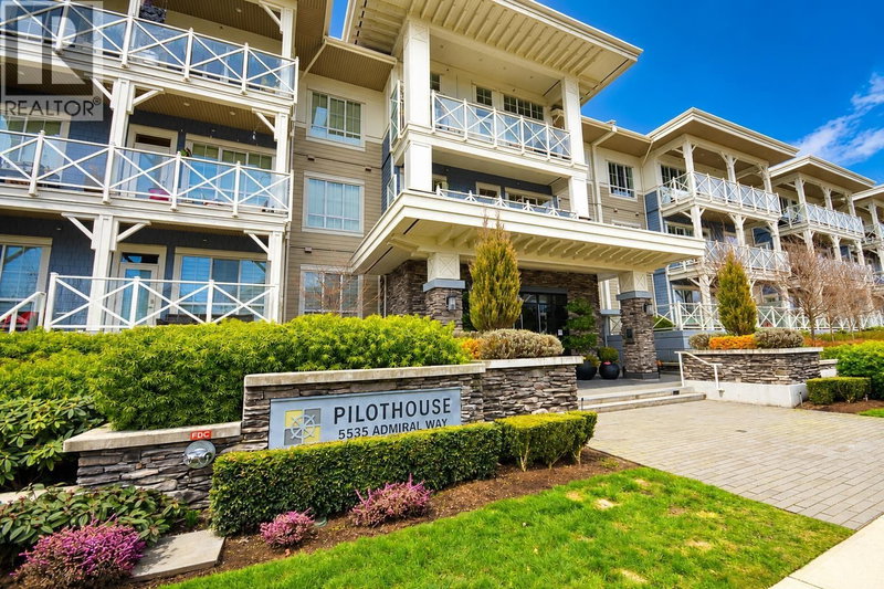 5535 ADMIRAL Way Delta British Columbia, V4K 0E3 - 2 Bedrooms Condo For Sale