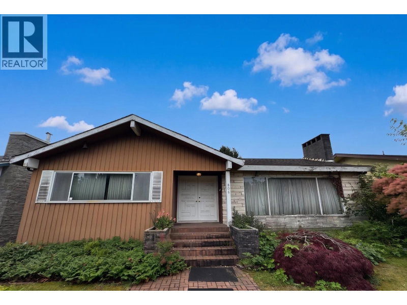 806 47TH Avenue Vancouver British Columbia, V5Z 2R8 - 5 Bedrooms Home For Sale