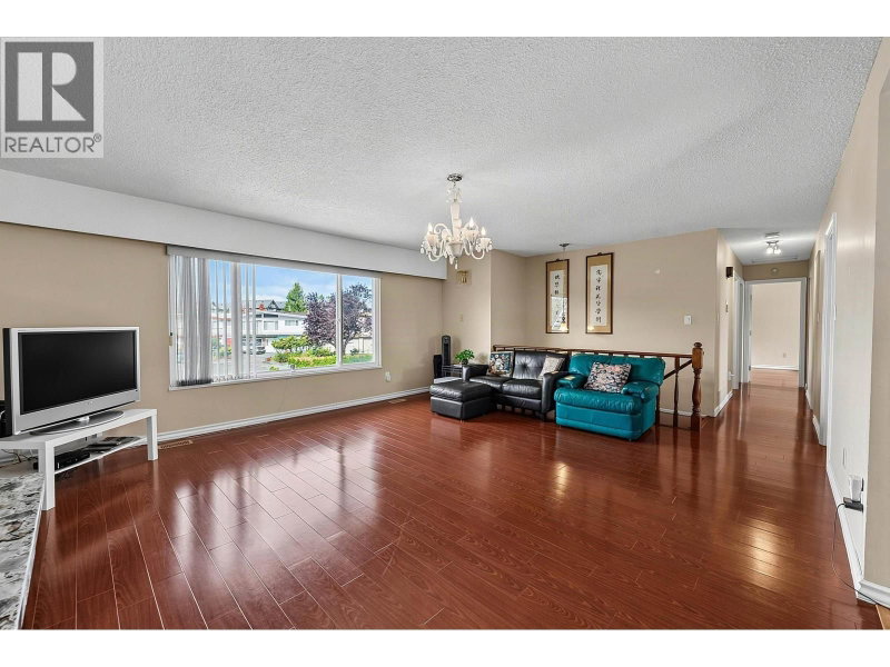 6220 SPENDER Drive Richmond British Columbia, V7E 4C2 - 6 Bedrooms Home For Sale