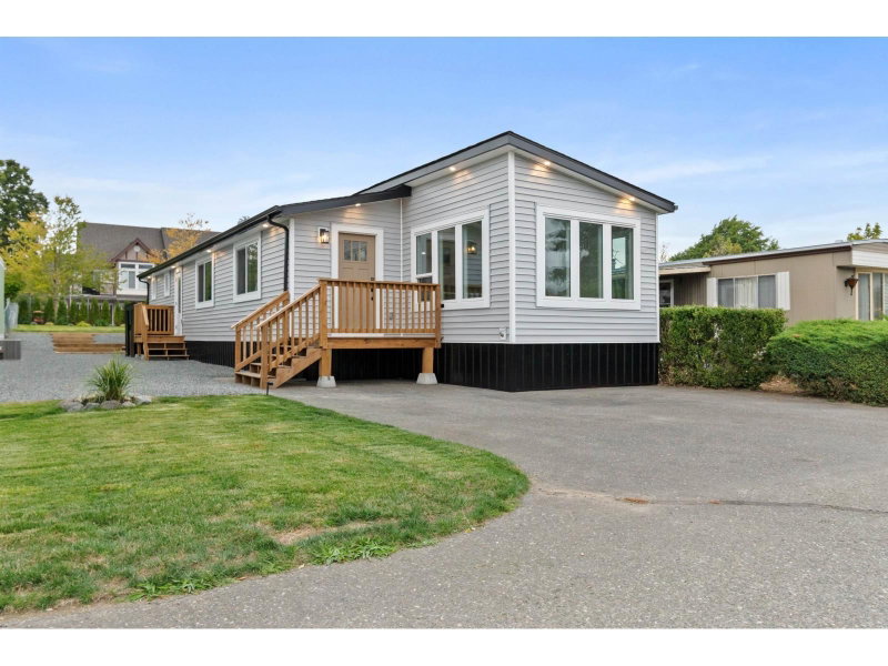 45640 WATSON Road Chilliwack British Columbia, V2R 3P8 - 3 Bedrooms Home For Sale
