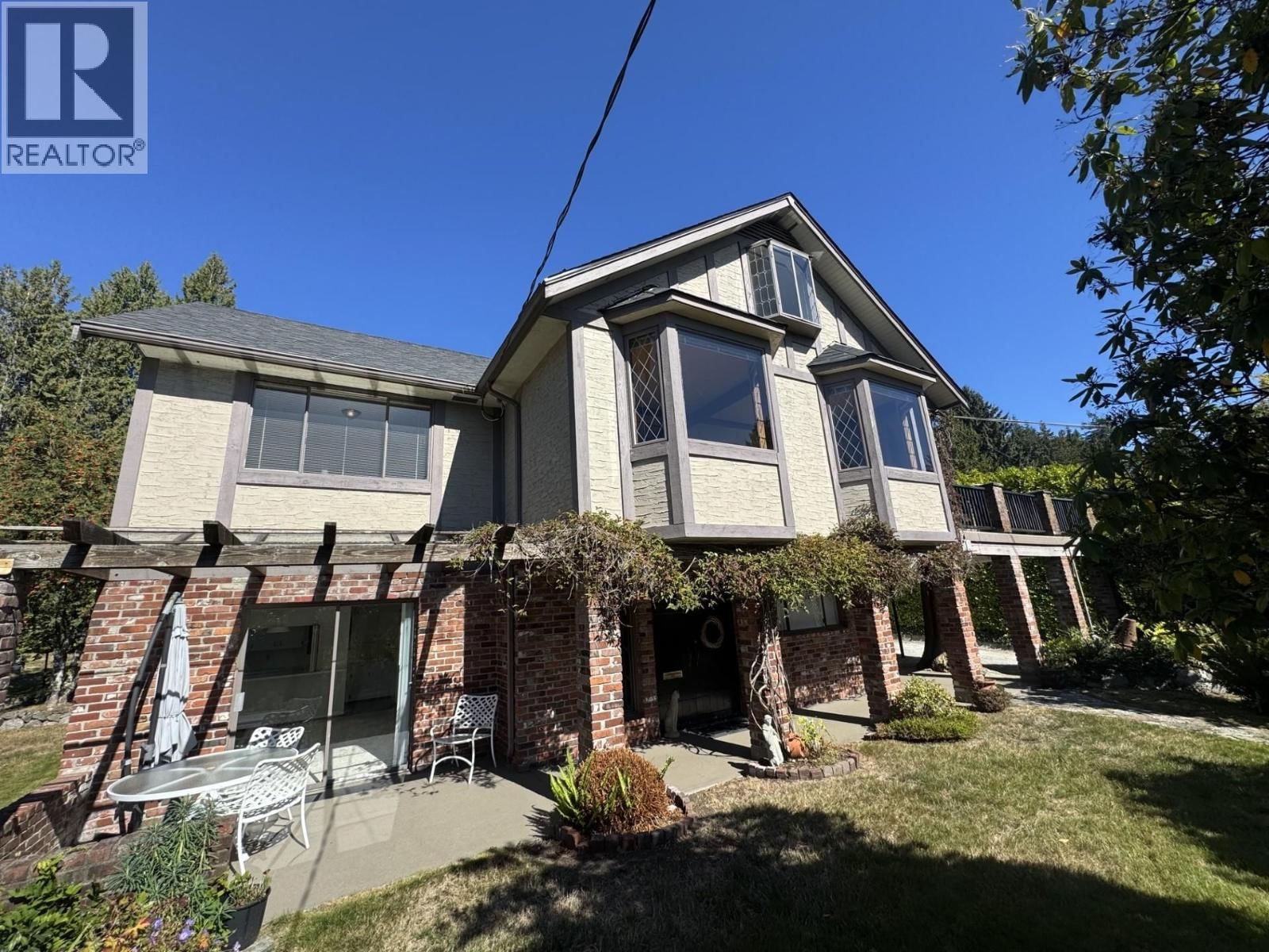350 WINDSOR Road, North Vancouver, British Columbia V7N 1K1
