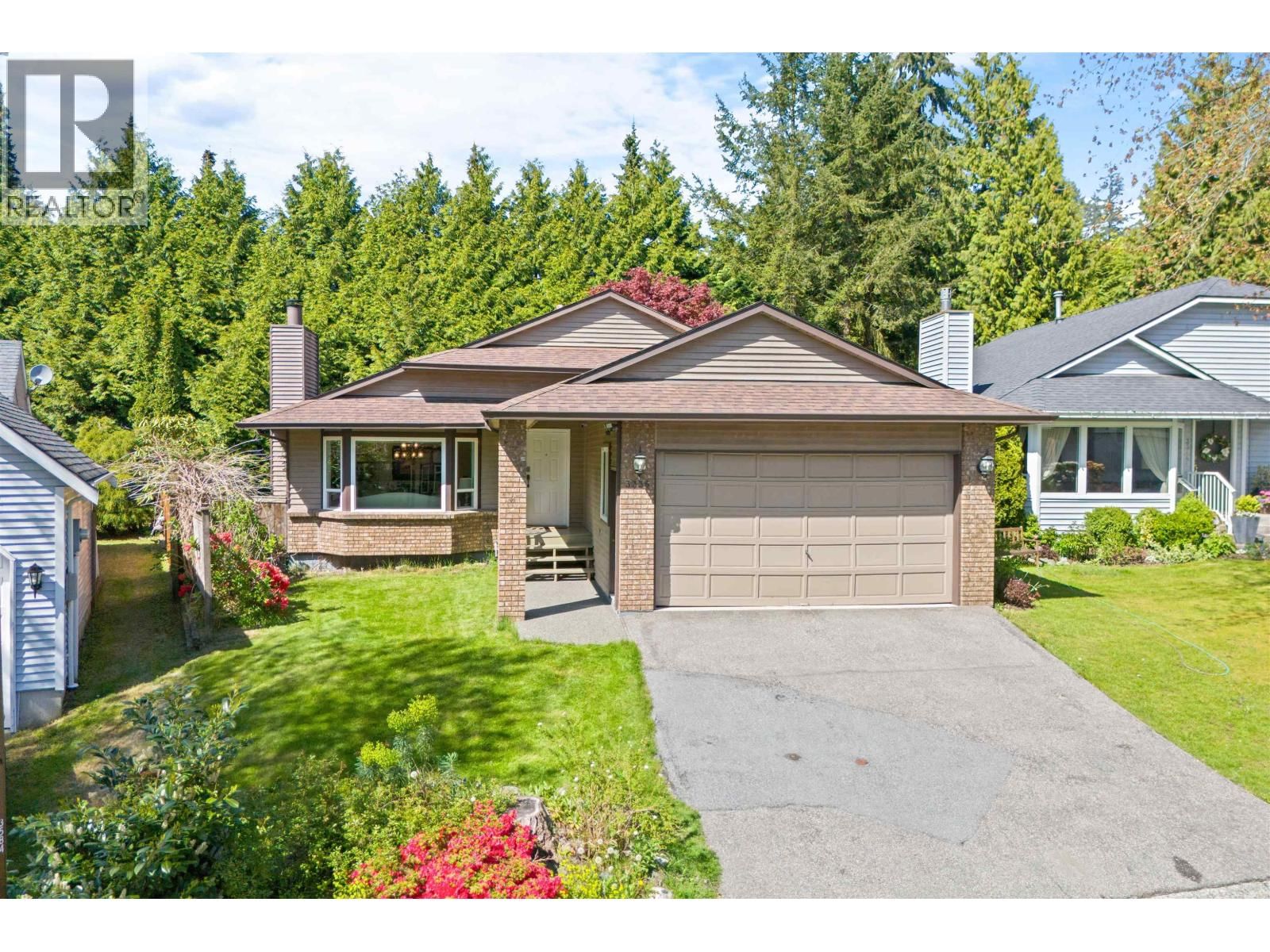 3336 MANNING Crescent, North Vancouver, British Columbia V7H 2R6