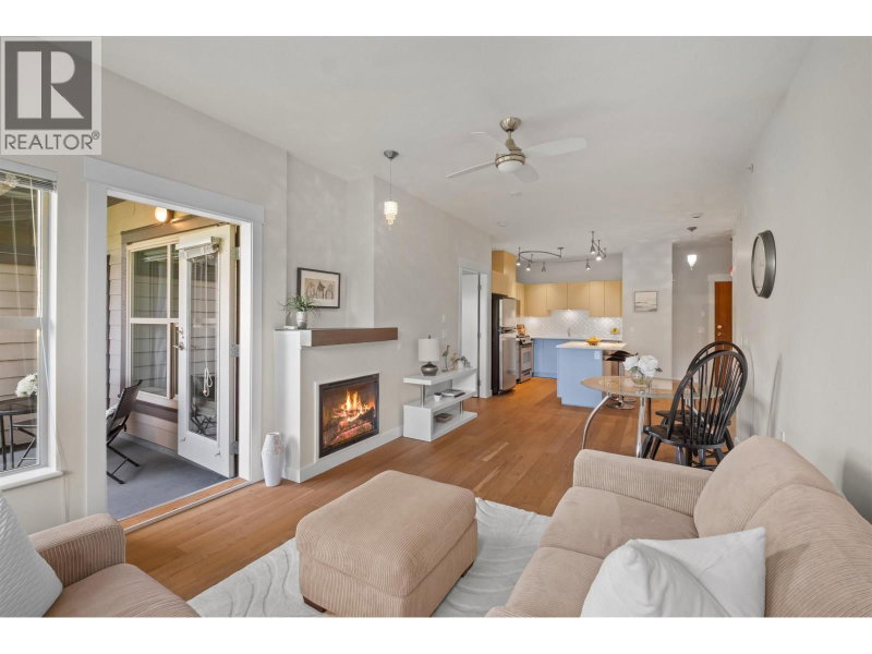 1468 ST. ANDREWS Avenue North Vancouver British Columbia, V7L 0A8 - 2 Bedrooms Condo For Sale