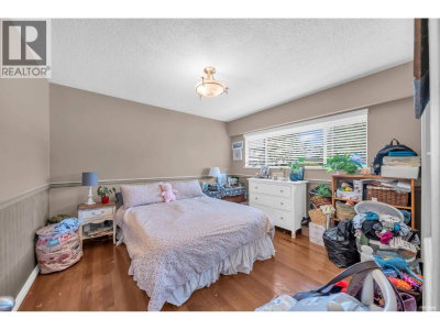 959 CAITHNESS Crescent | Port Moody British Columbia | Slide Image One