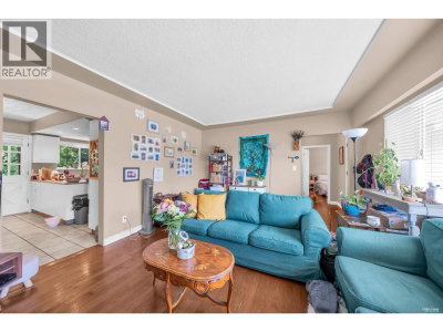 959 CAITHNESS Crescent | Port Moody British Columbia | Slide Image Fifteen