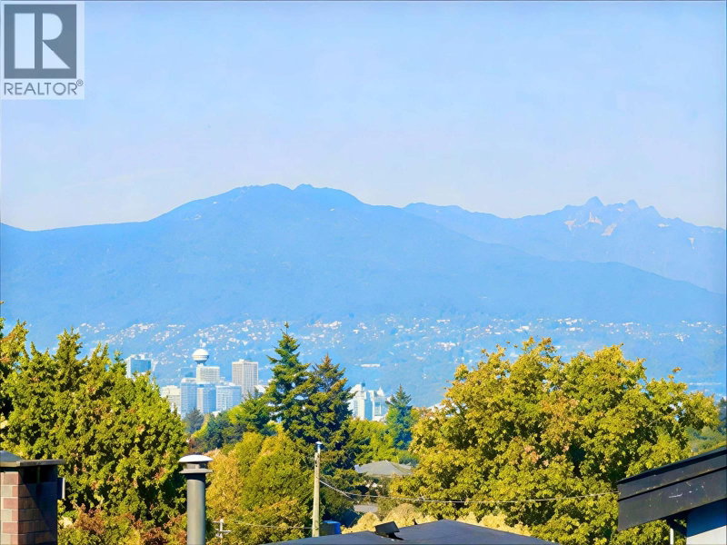 1325 37TH Avenue Vancouver British Columbia, V5W 1G6 - 3 Bedrooms Condo For Sale