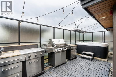733 3RD Street | North Vancouver British Columbia | Slide Image Twenty-seven