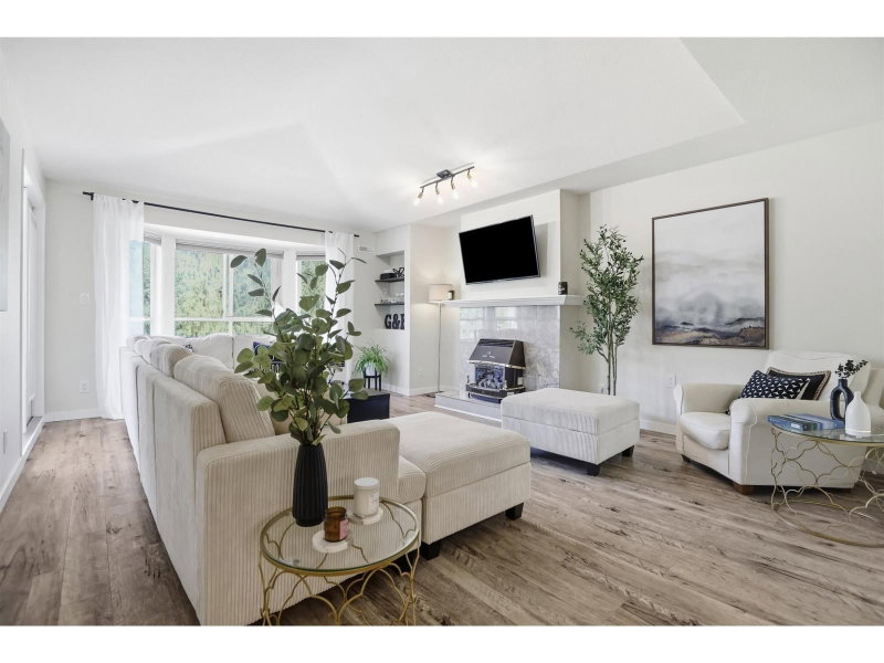 6440 197 Street Langley British Columbia, V2Y 1H9 - 2 Bedrooms Condo For Sale