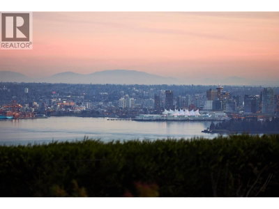 875 EYREMOUNT Drive | West Vancouver British Columbia | Slide Image One