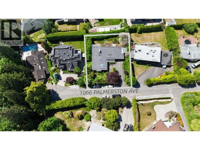 1066 PALMERSTON Avenue | West Vancouver British Columbia | Slide Image Thirty-four
