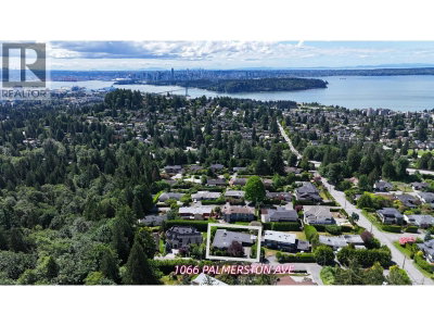 1066 PALMERSTON Avenue | West Vancouver British Columbia | Slide Image Thirty-five