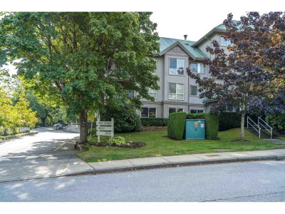 15140 29A Avenue | Surrey British Columbia | Slide Image Three