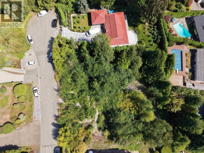 1410 CAMELOT Road | West Vancouver British Columbia | Slide Image One