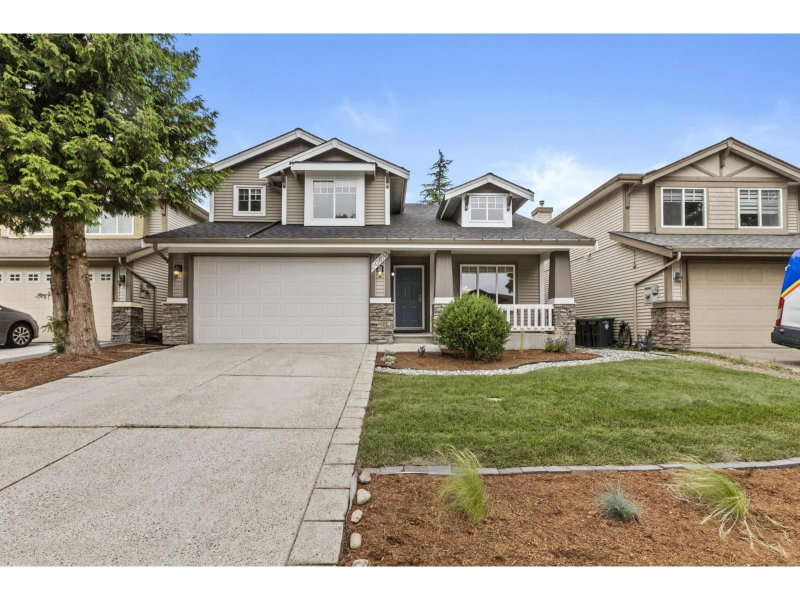 20613 66A Avenue Langley British Columbia, V2Y 2Y4 - 5 Bedrooms Home For Sale