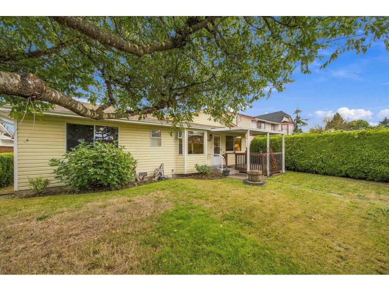 18366 64 Avenue Surrey British Columbia, V3S 8A7 - 3 Bedrooms Home For Sale