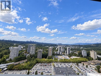 3809 EVERGREEN Place | Burnaby British Columbia | Slide Image Four