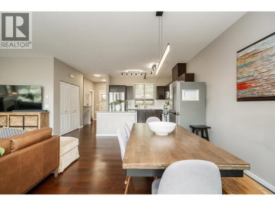 3138 DAYANEE SPRINGS Boulevard | Coquitlam British Columbia | Slide Image Twelve