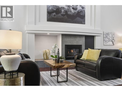 98 LINDEN Court | Port Moody British Columbia | Slide Image Nine