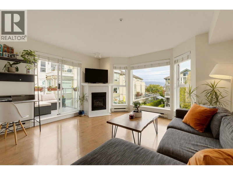 225 19TH Avenue Vancouver British Columbia, V5V 1J3 - 2 Bedrooms Condo For Sale