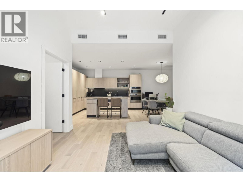 3958 DUMFRIES Street Vancouver British Columbia, V5N 0J1 - 2 Bedrooms Condo For Sale