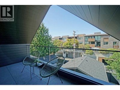 3315 10TH Street | Vancouver British Columbia | Slide Image Twenty-five