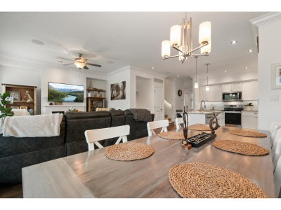 44849 ANGLERS Boulevard | Chilliwack British Columbia | Slide Image Nine