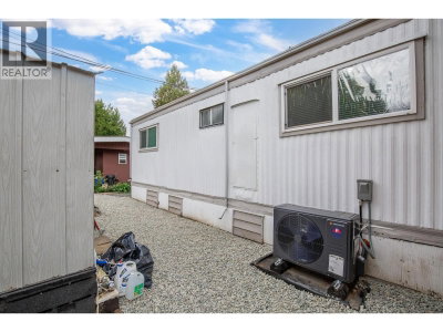 21163 LOUGHEED Highway | Maple Ridge British Columbia | Slide Image Thirty-two
