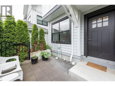 6933 ARCOLA Street | Burnaby British Columbia | Slide Image Three