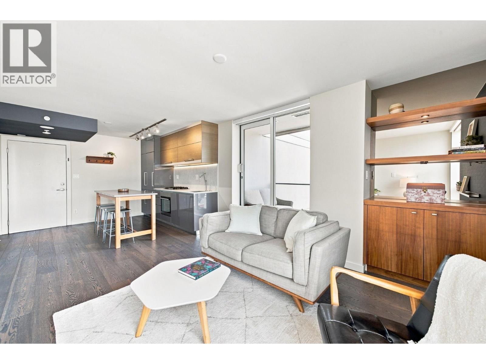 189 KEEFER Street, Vancouver, British Columbia V6A 0C8