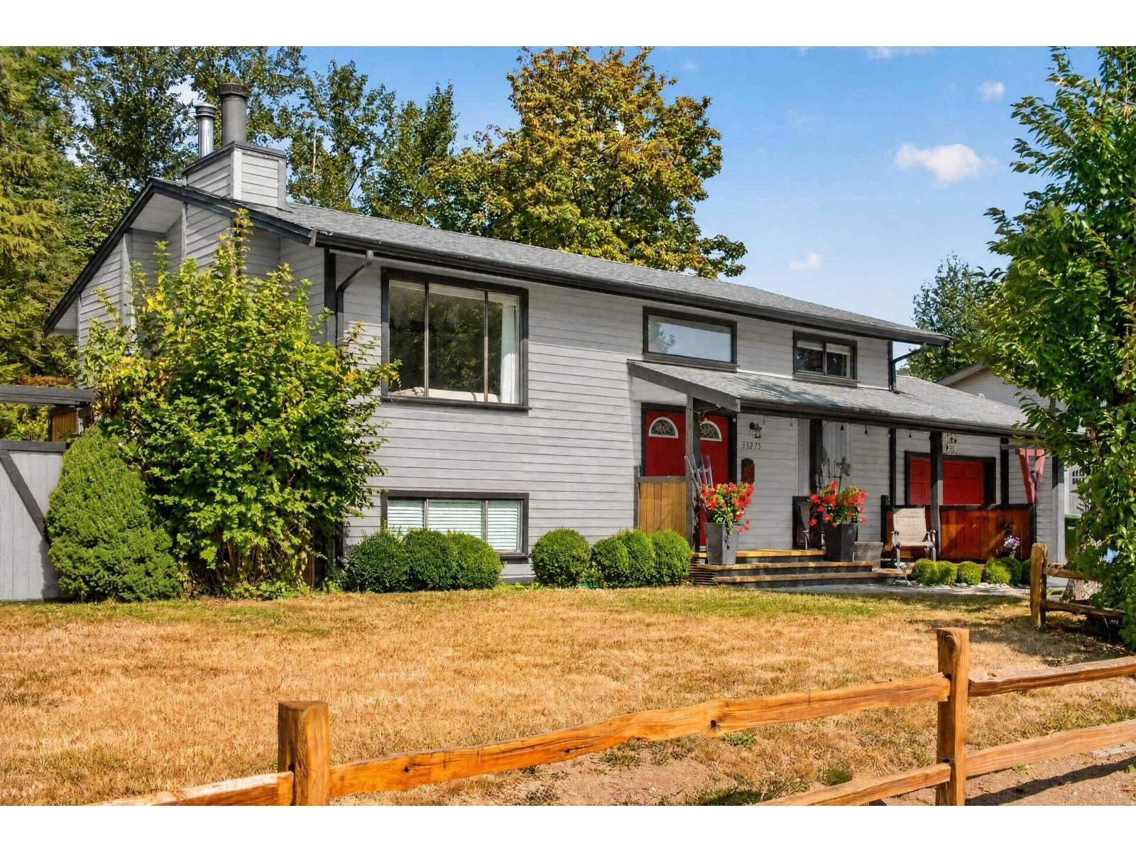 35275 WELLS GRAY Avenue, Abbotsford, British Columbia V2S 5X2