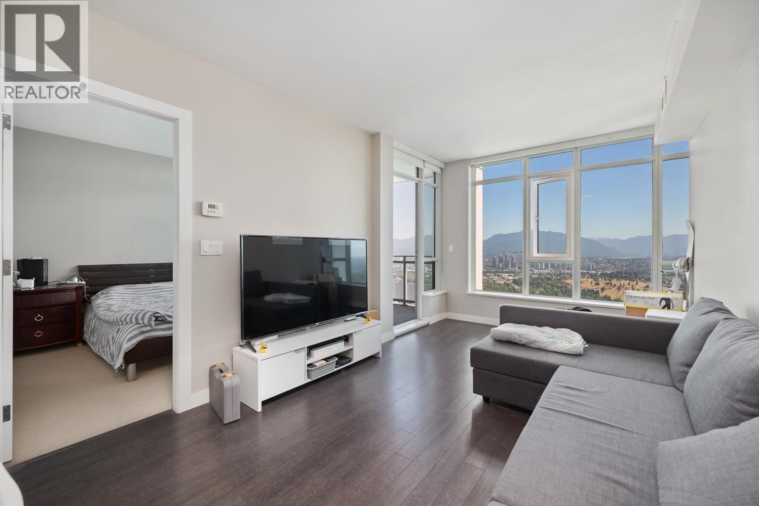 4508 HAZEL Street, Burnaby, British Columbia V5H 0E4