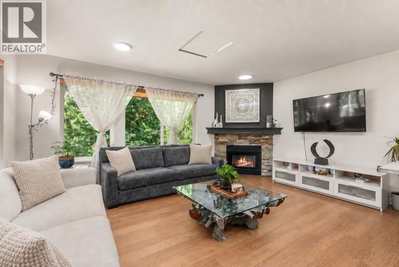 11355 COTTONWOOD Drive | Maple Ridge British Columbia | Slide Image Ten