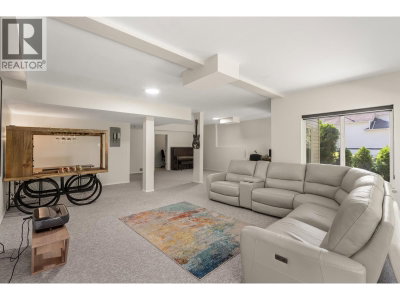 11355 COTTONWOOD Drive | Maple Ridge British Columbia | Slide Image Twenty