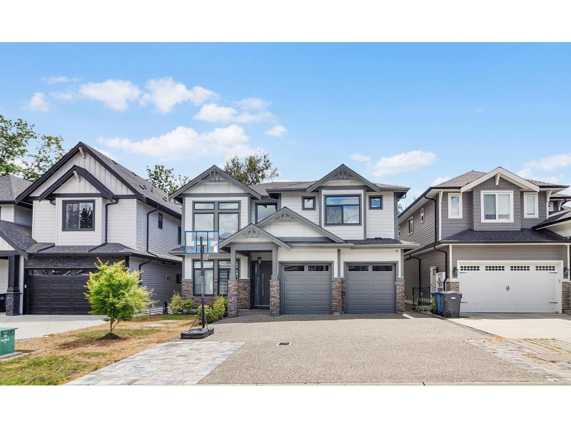 29574 CORVINA Court Abbotsford British Columbia, V4X 0A6 - 8 Bedrooms Home For Sale